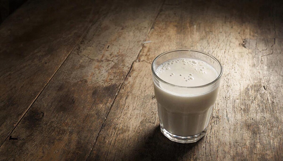 Подвох в стакане: Почему молоко может горчить?