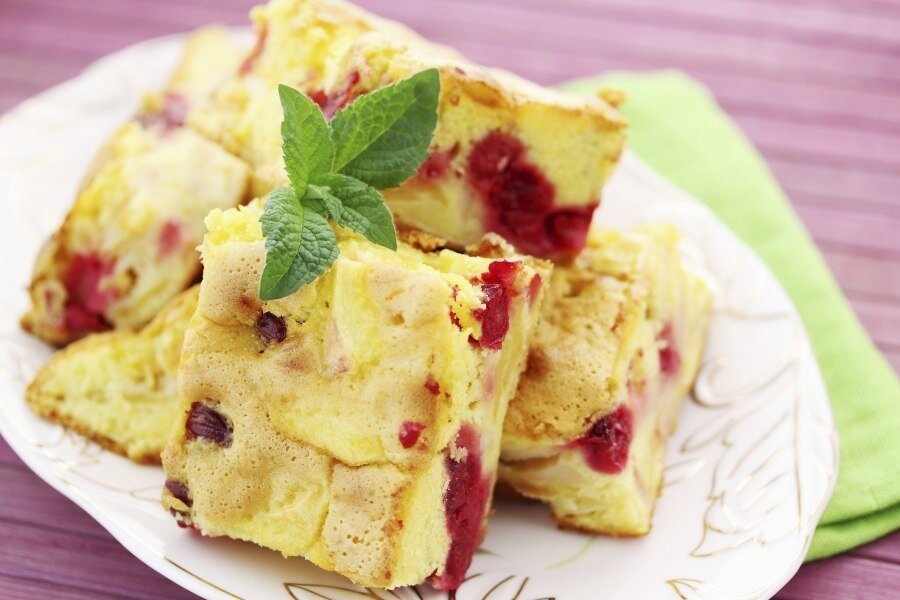 Летнее наслаждение: Шарлотка с вишней, которой не устоишь