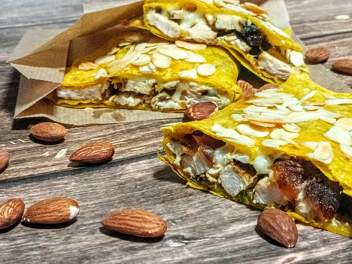 Вкусное путешествие: марокканская кесадилья с миндалем и абрикосами