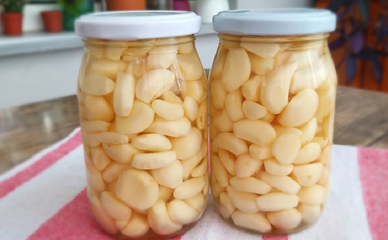 Чесночник по-турецки: закуска, которая укрепит ваш иммунитет этой зимой