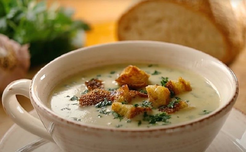 Чесночный суп в холодное время: согревание и забота о здоровье