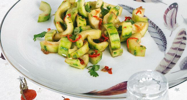 Закуски для любого случая: от яичного салата до паленых баклажанов