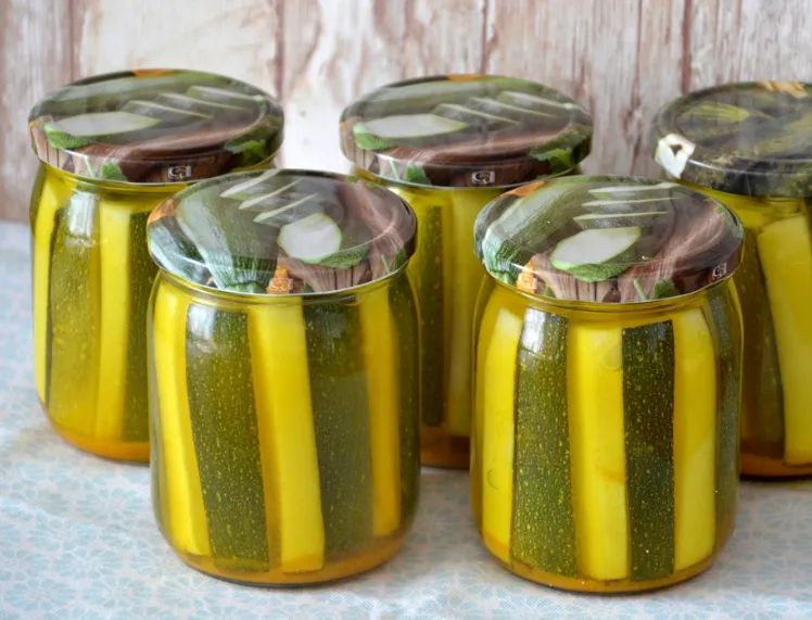 Освежите свои зимние запасы: маринованные цуккини с чесноком