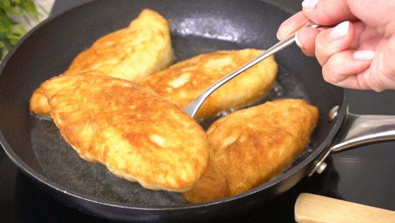 Нежные пирожки на удивление простого теста: секреты приготовления