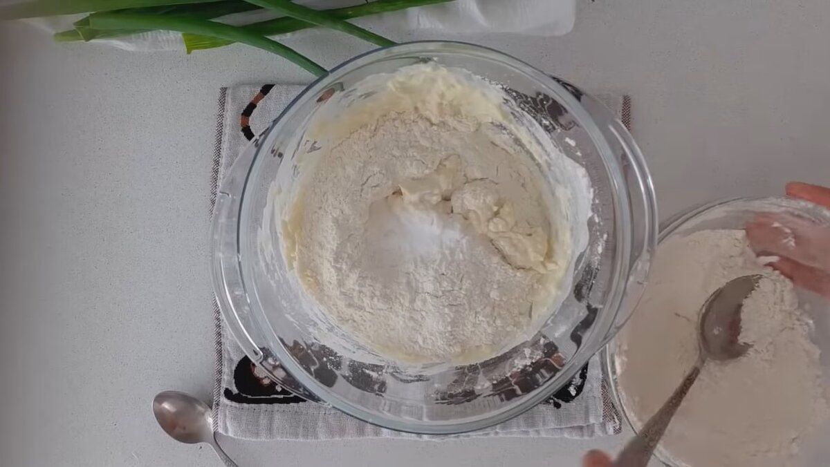 Простой и вкусный рецепт теста без дрожжей для идеальных пирожков на любой вкус