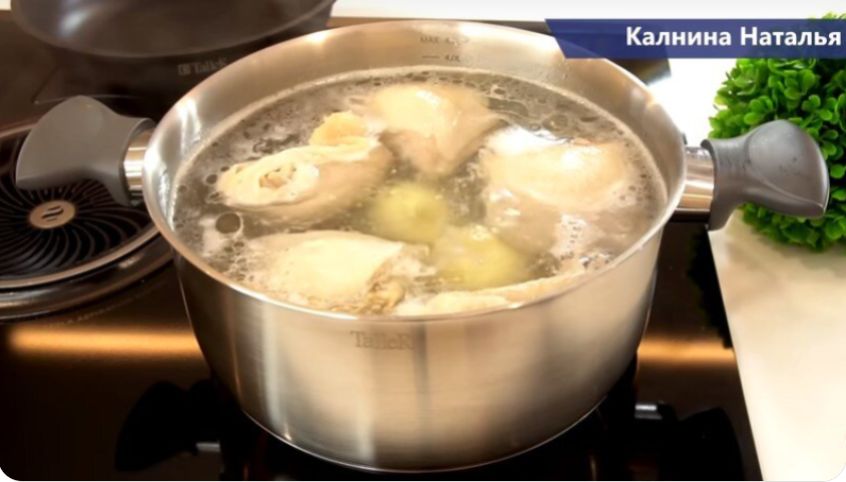 Куриный суп с яйцом: почему это идеальный рецепт для быстрых ужинов