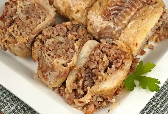 Рыбный рулет с гречкой и грибами: неожиданный вкус на вашем столе