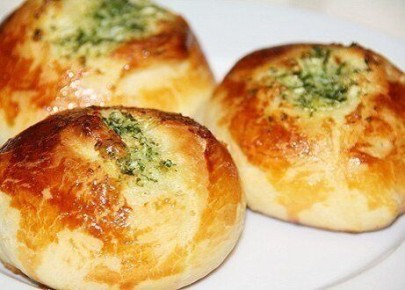 Чесночные булочки с зеленью
