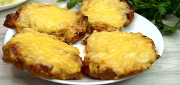 Нежное мясо по-французски: секреты сочного блюда для любого стола