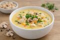 Уютный куриный суп с плавленым сыром и простотой домашнего вкуса