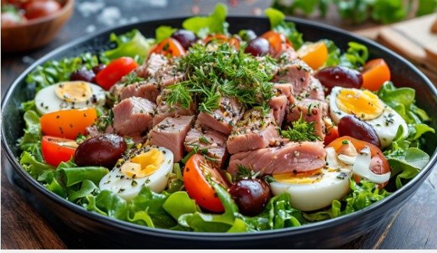 Салат Нисуаз: Вкус Лазурного Берега на вашей тарелке