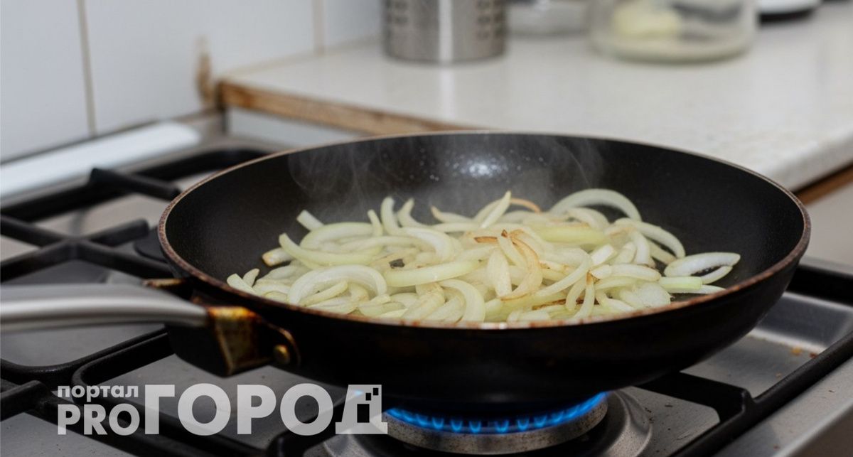 Как щепотка соды меняет жарку лука: секреты профессионалов
