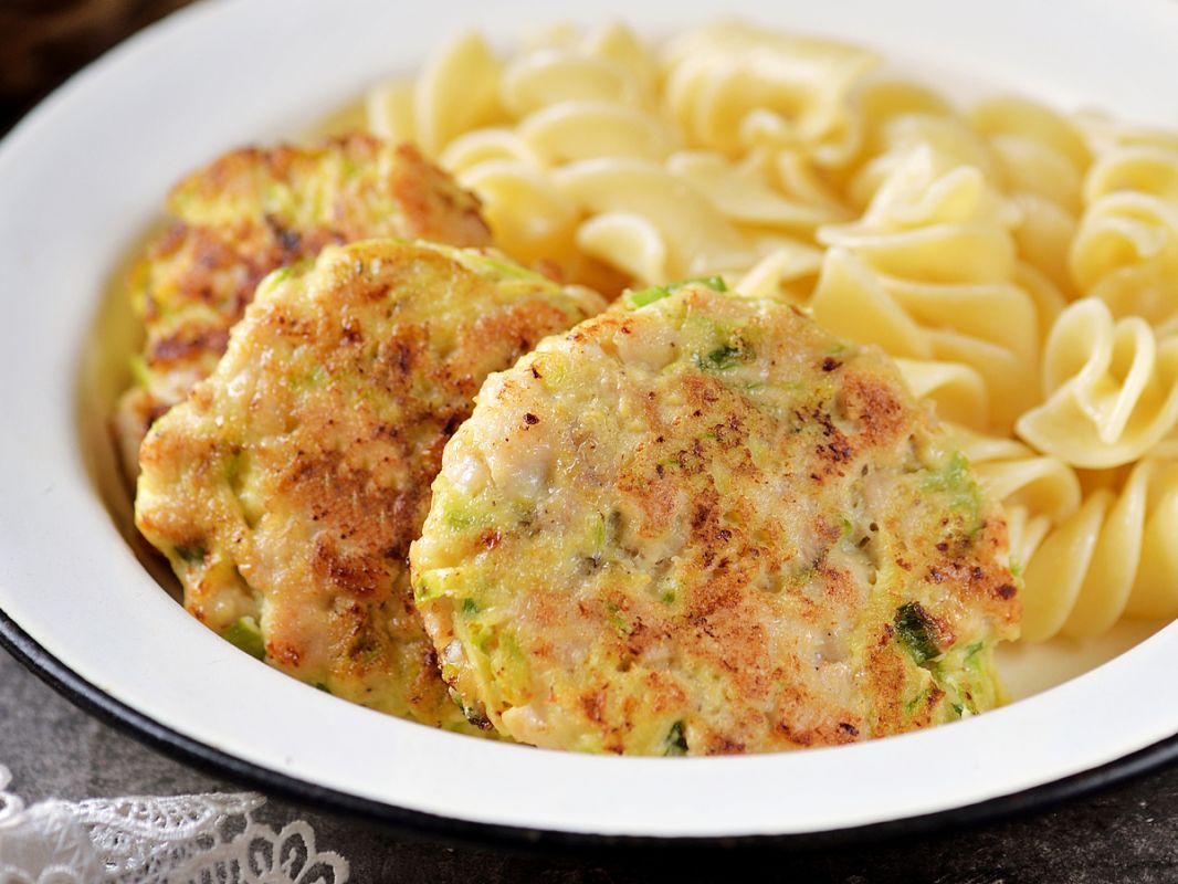 Сочные куриные котлеты с кабачком: секрет идеального блюда для всей семьи